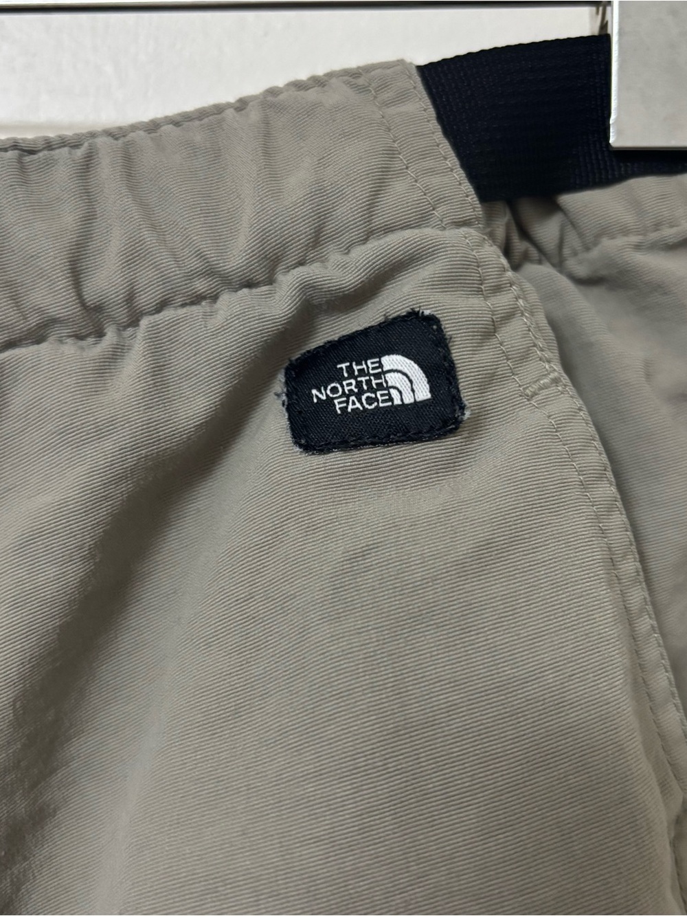 The North Face Men's Cargo Shorts Grey - Size Medium - Picture 3 of 4